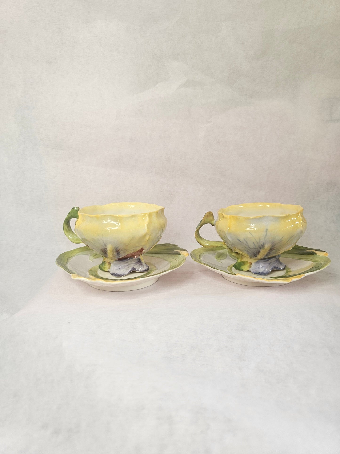 TEACUPS AND SAUCERS | SAUCER MARKED CARL KNOLL | ART NOUVEAU