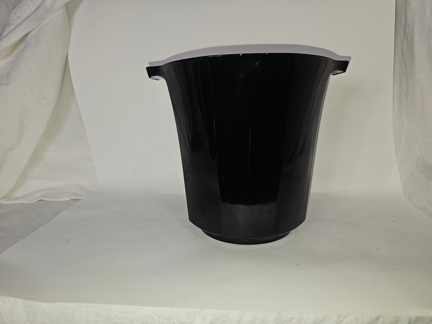 CHAMPAGNE BUCKET | FRENCH BLACK GLASS