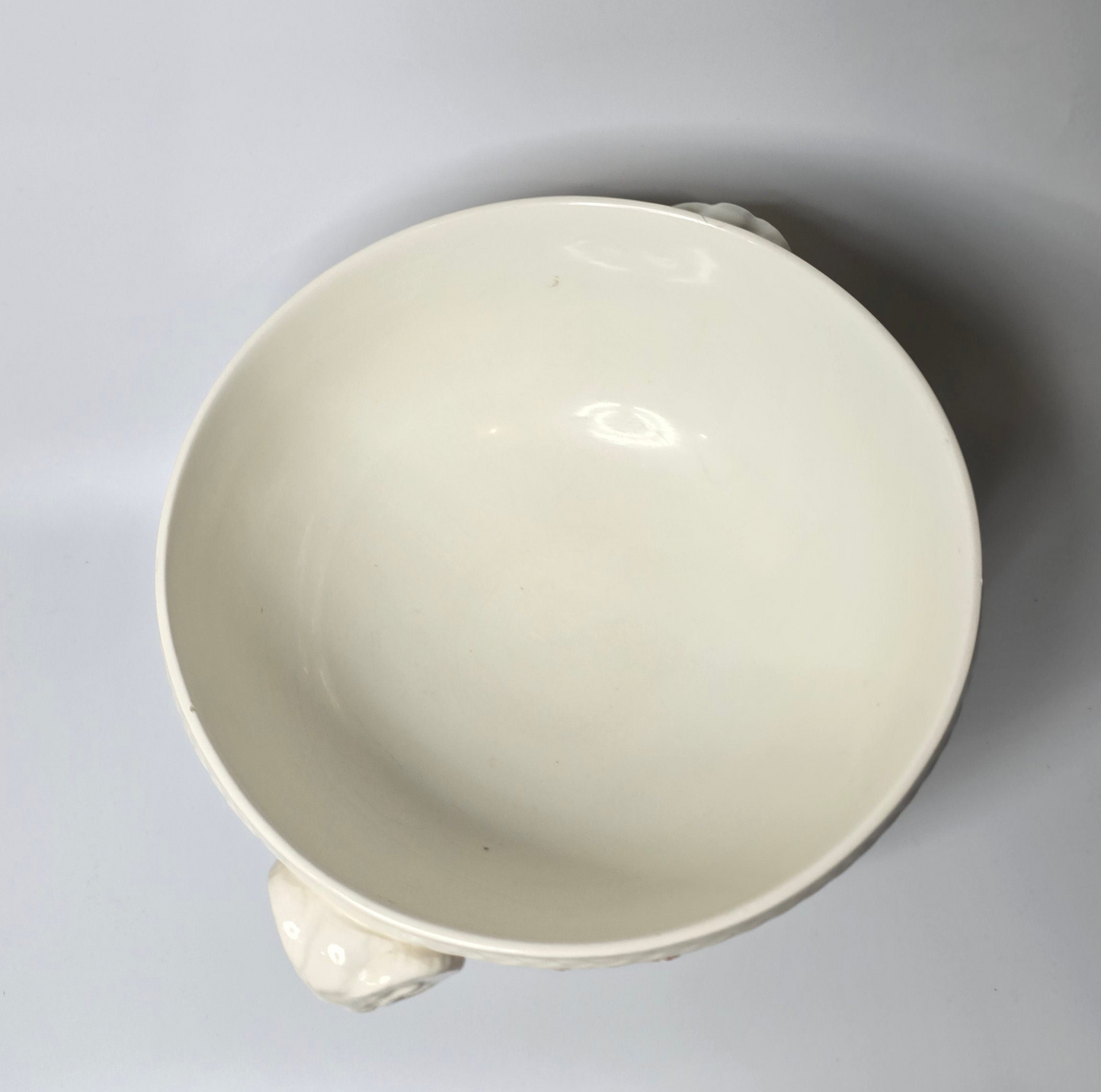 WEDGEWOOD OF ETRURIA & BARLASTON| QUEENS WARE COMPORT