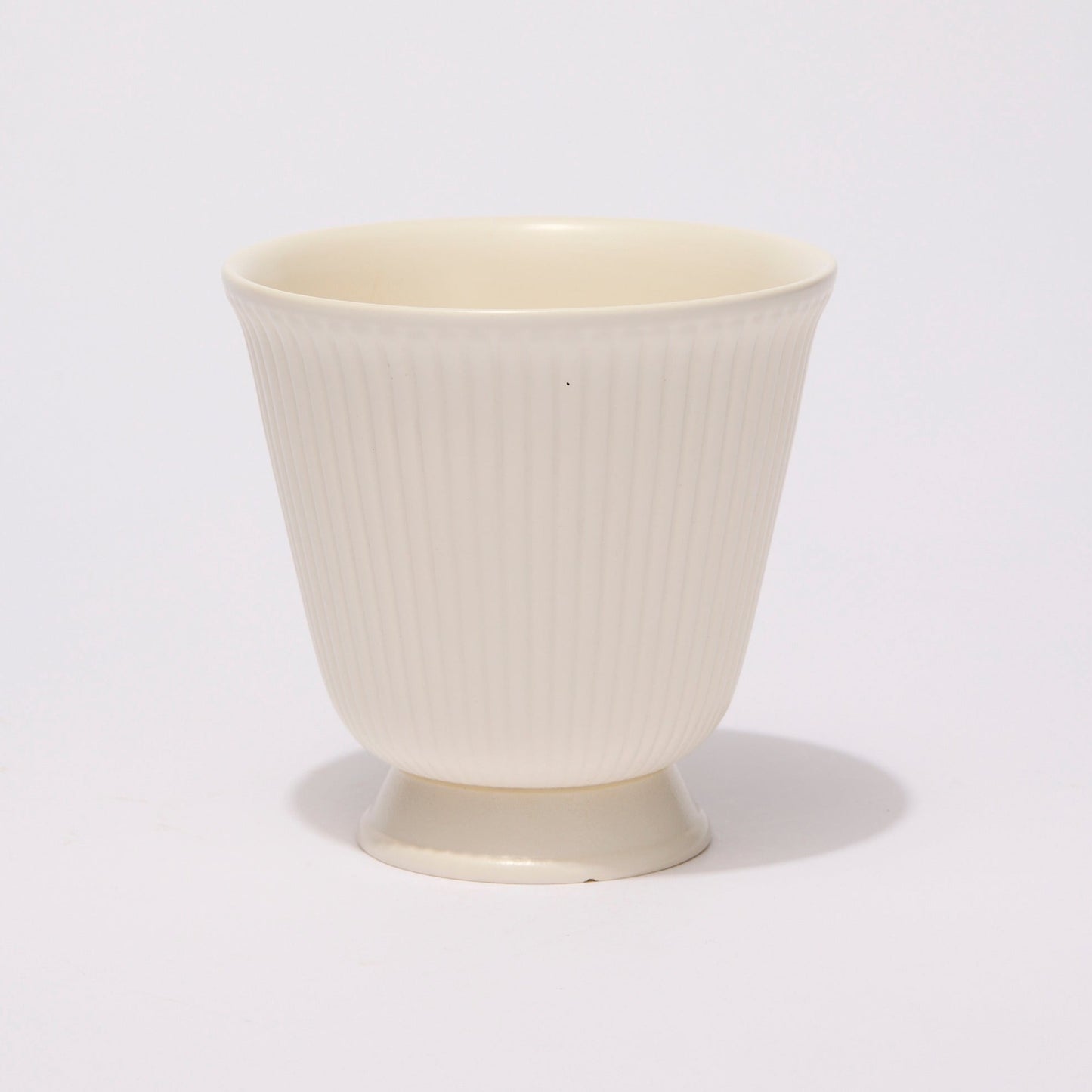 WEDGWOOD OF ETURIA AND BARLASTON | URN-SHAPED VASE