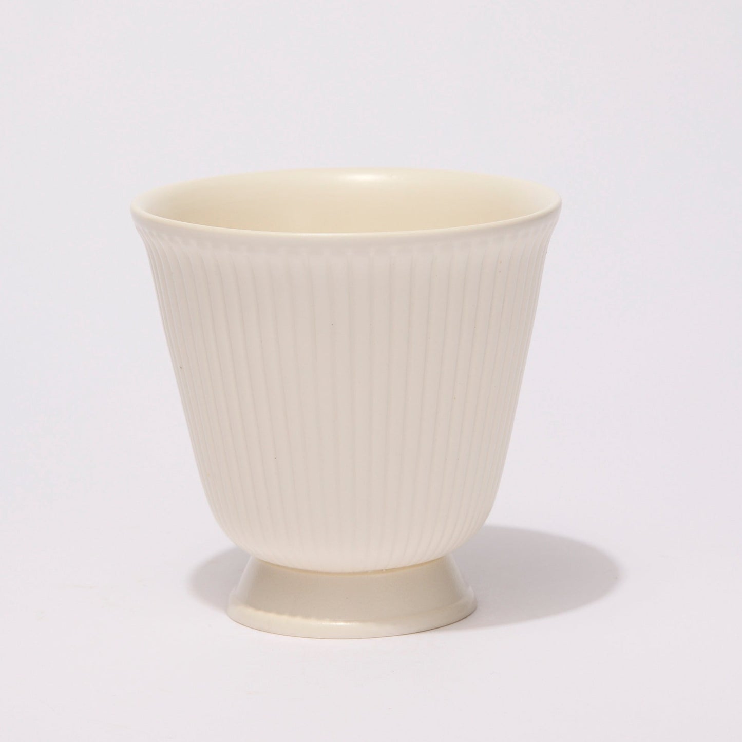 WEDGWOOD OF ETURIA AND BARLASTON | URN-SHAPED VASE