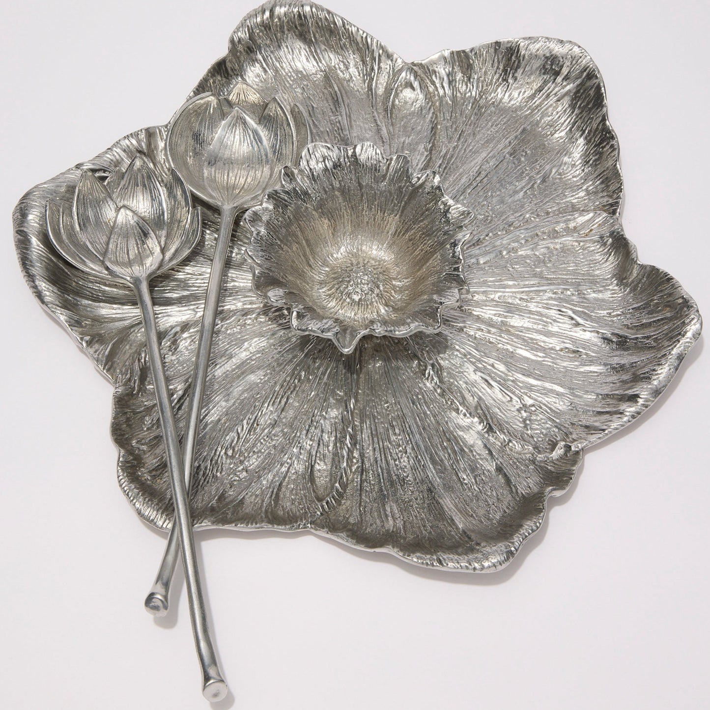 MICHAEL ARAM | DAFFODIL
