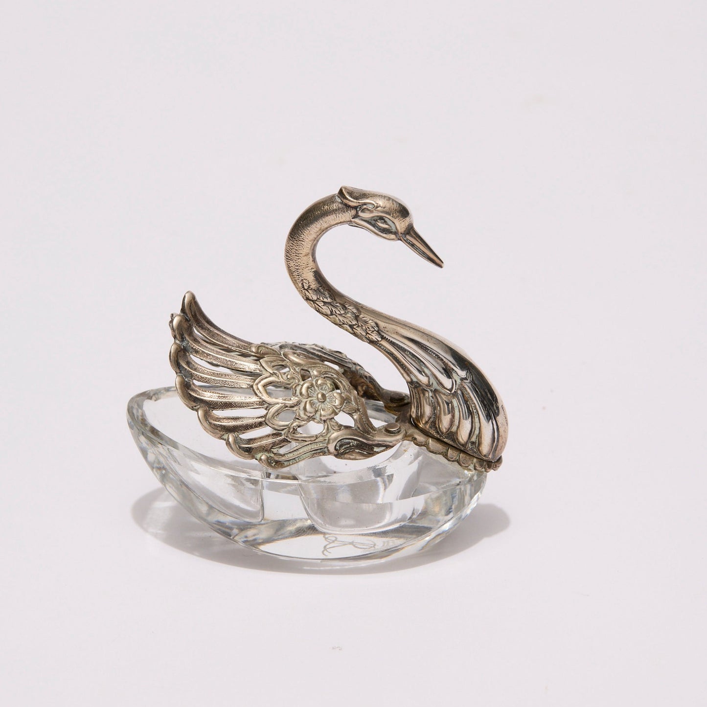 AUGUST BETZ | THE SWAN