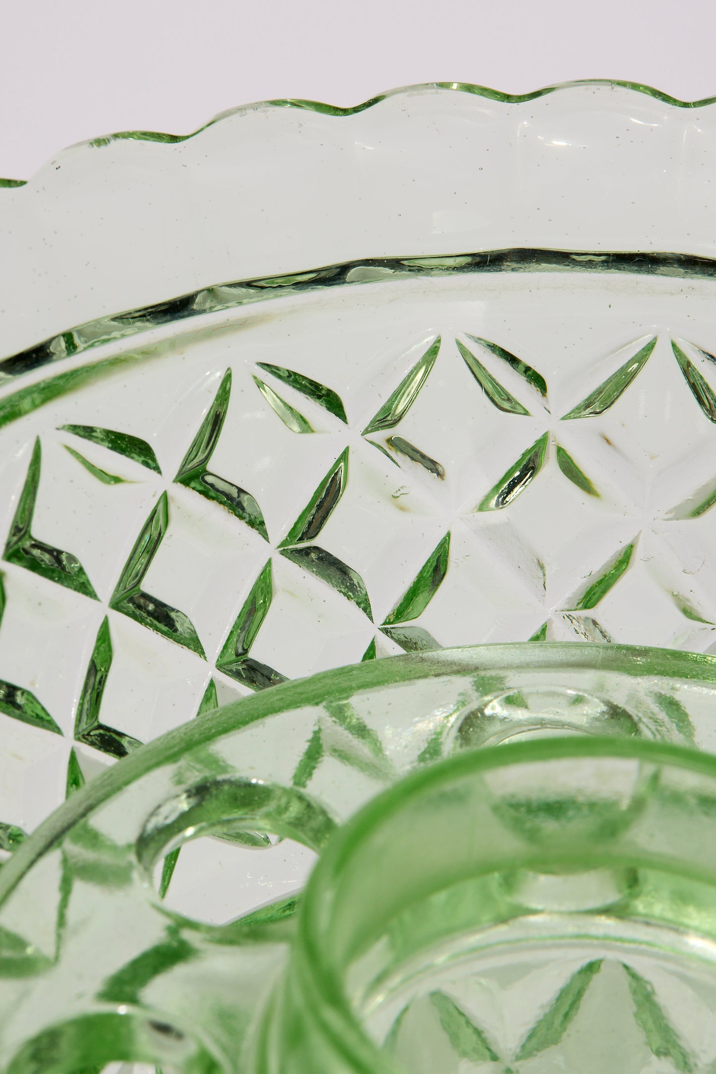 DEPRESSION GLASS | VASE