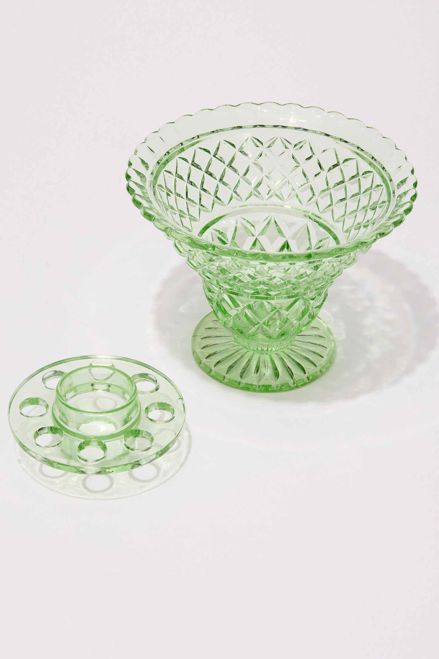 DEPRESSION GLASS | VASE