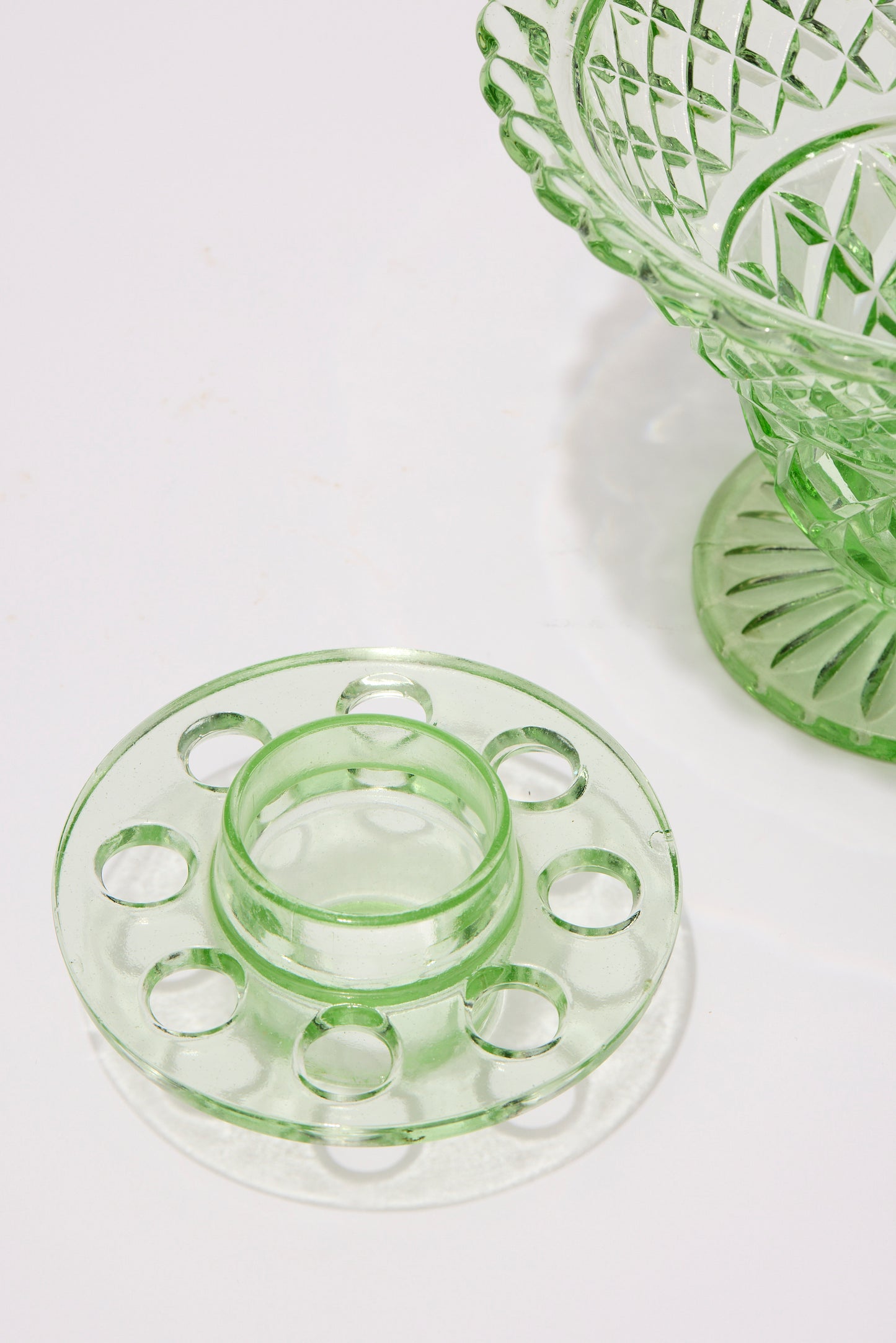 DEPRESSION GLASS | VASE