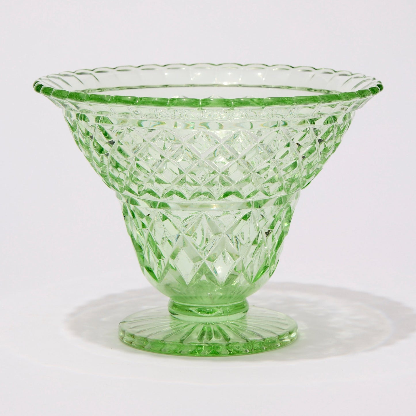 DEPRESSION GLASS | VASE