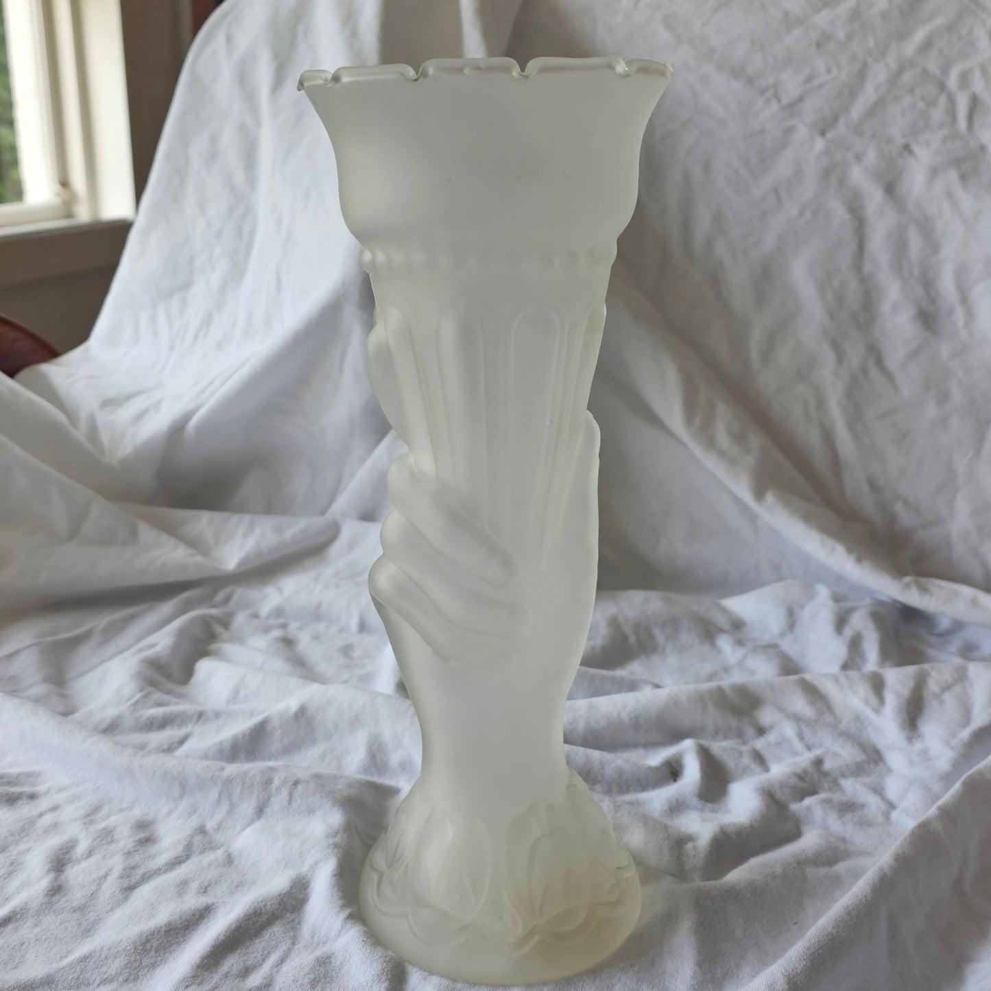 VICTORIAN STYLE FROSTED GLASS VASE