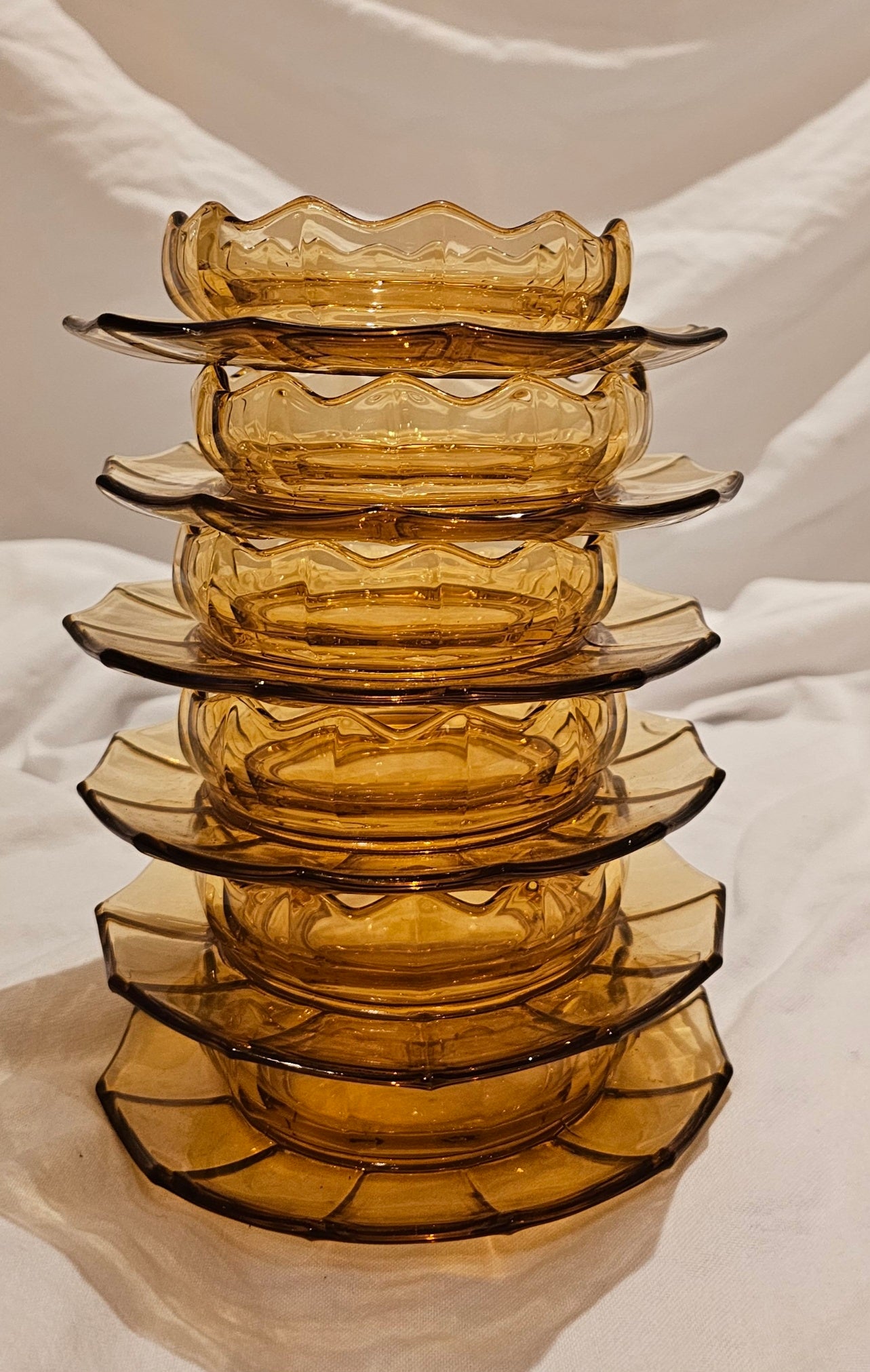 AMBER GLASS ENTREE DISHES