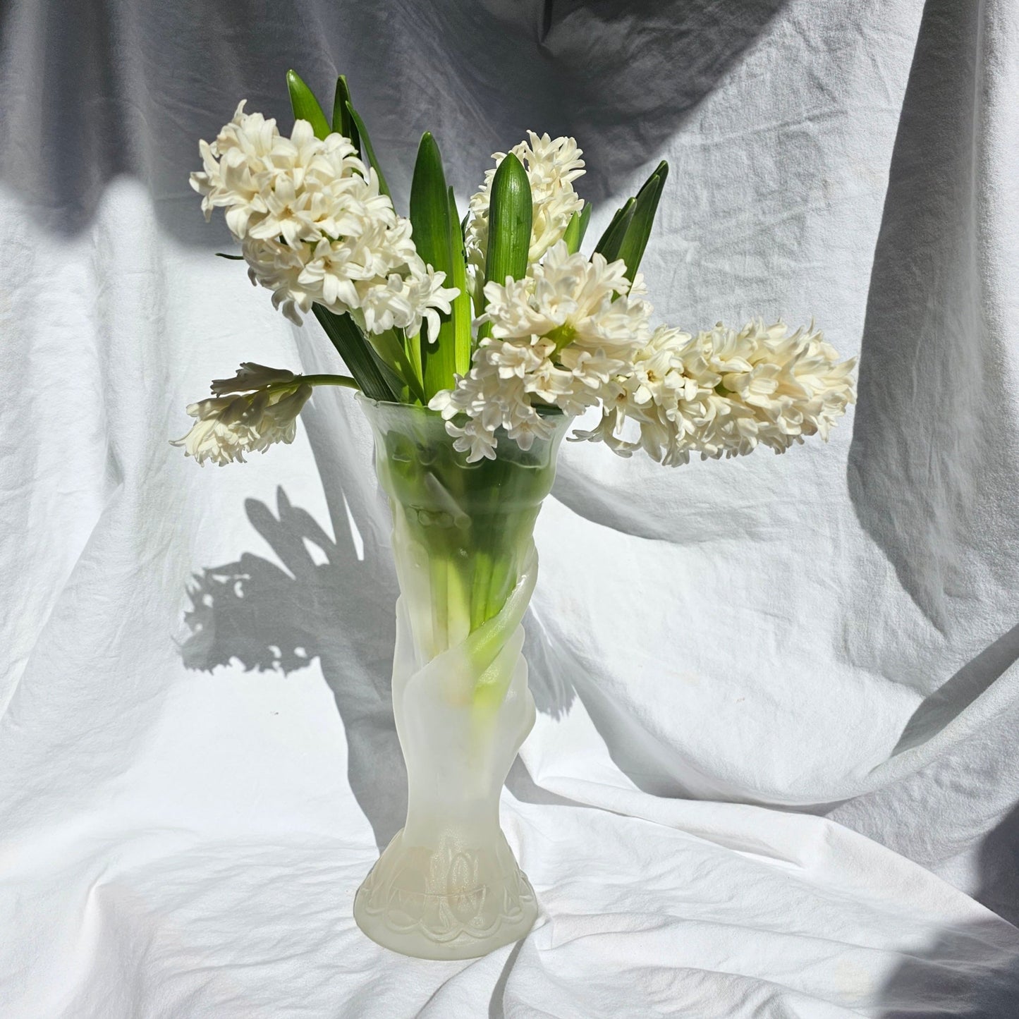 VICTORIAN STYLE FROSTED GLASS VASE