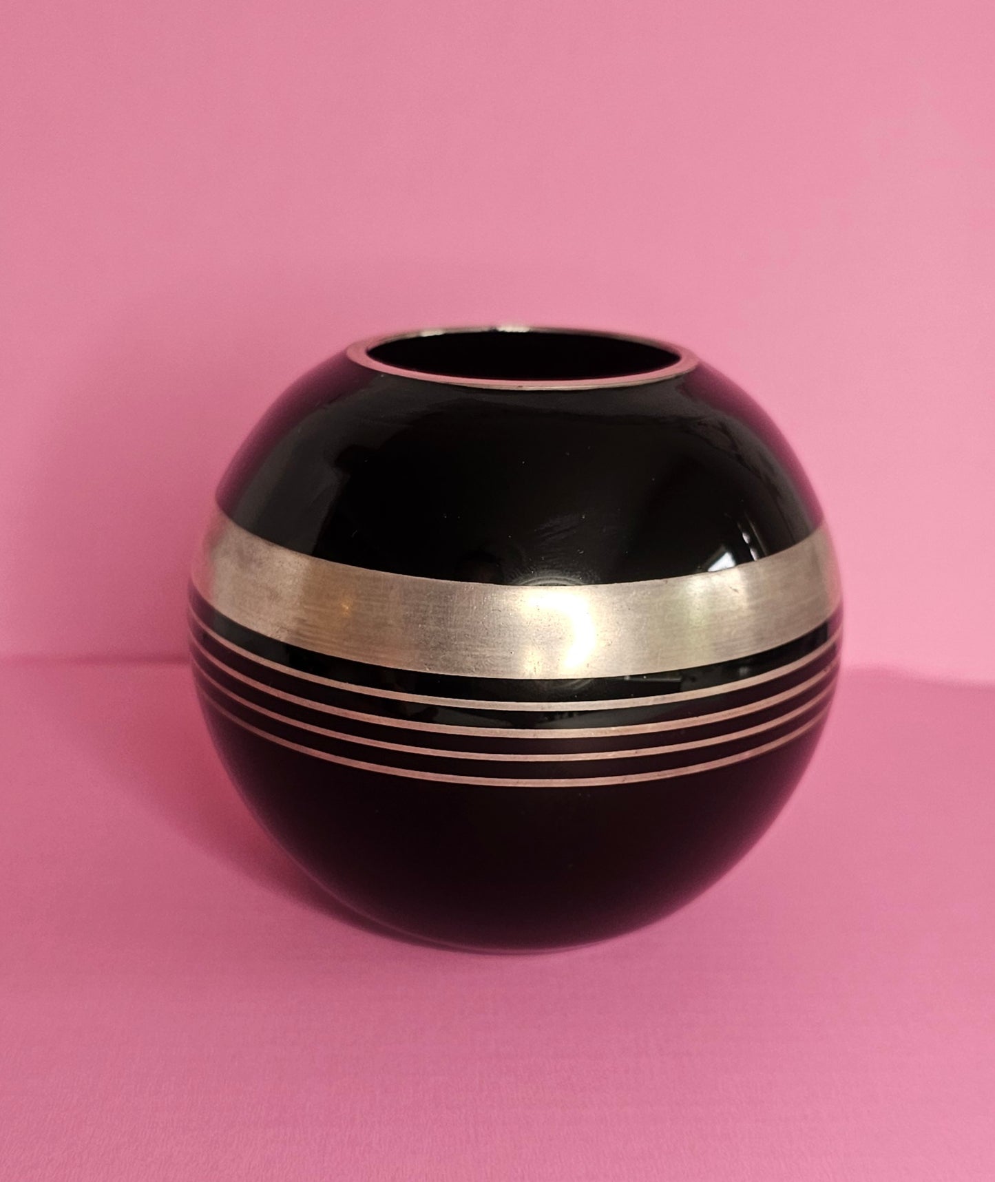 SPHERE GLASS VASE