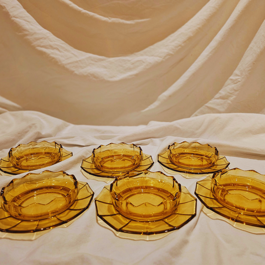 AMBER GLASS ENTREE DISHES